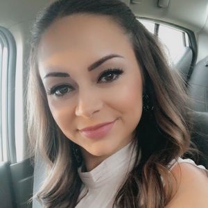 Meet your Posher, Sara